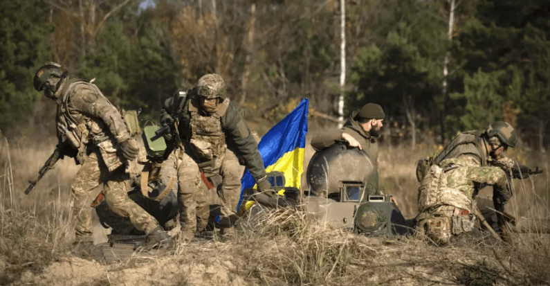 Ukraine : le conflit s'intensifie tandis que washington peine à trouver une solution diplomatique