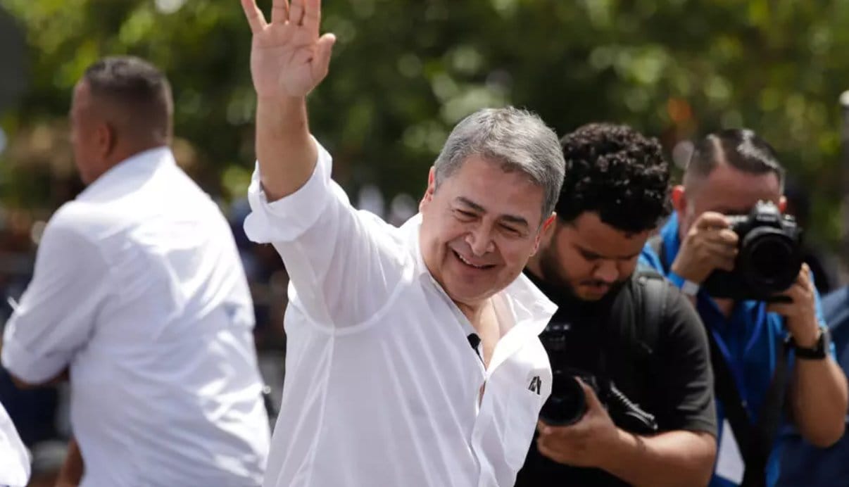 Honduras : après sa grâce présidentielle américaine, Juan Orlando Hernández de nouveau devant la justice pour corruption